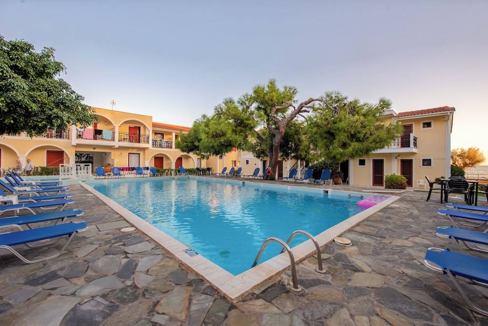 Iliessa Beach Hotel by GHH 1
