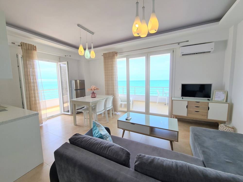 Bella Mare Luxury Apartments 1