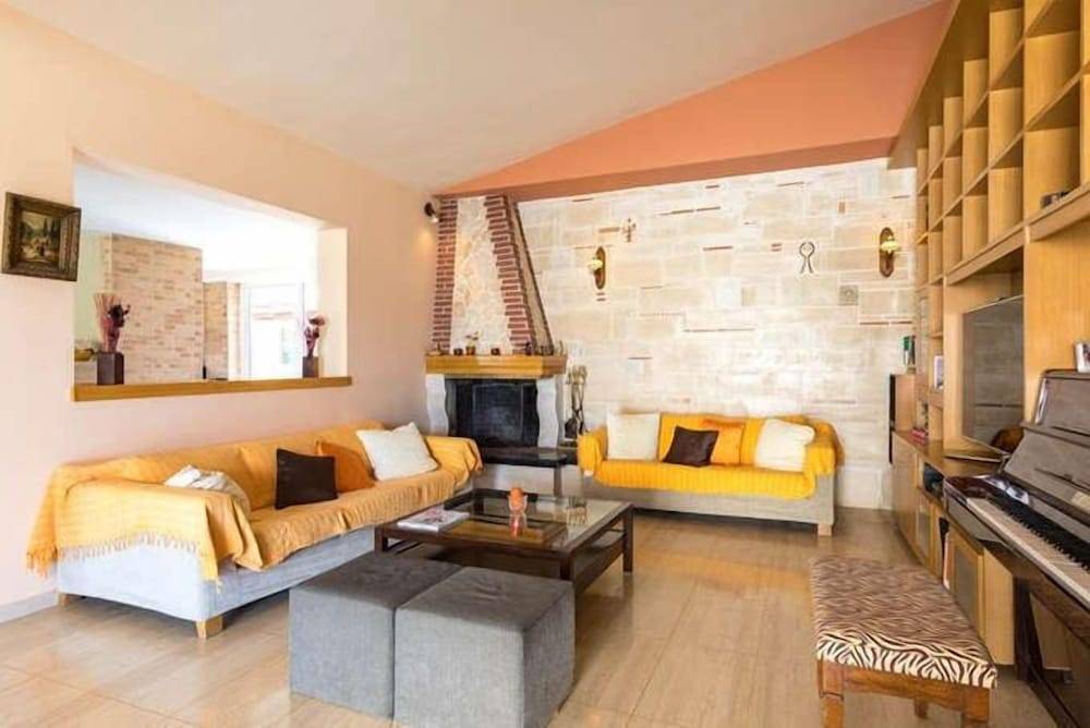 Daniel Hotel 1