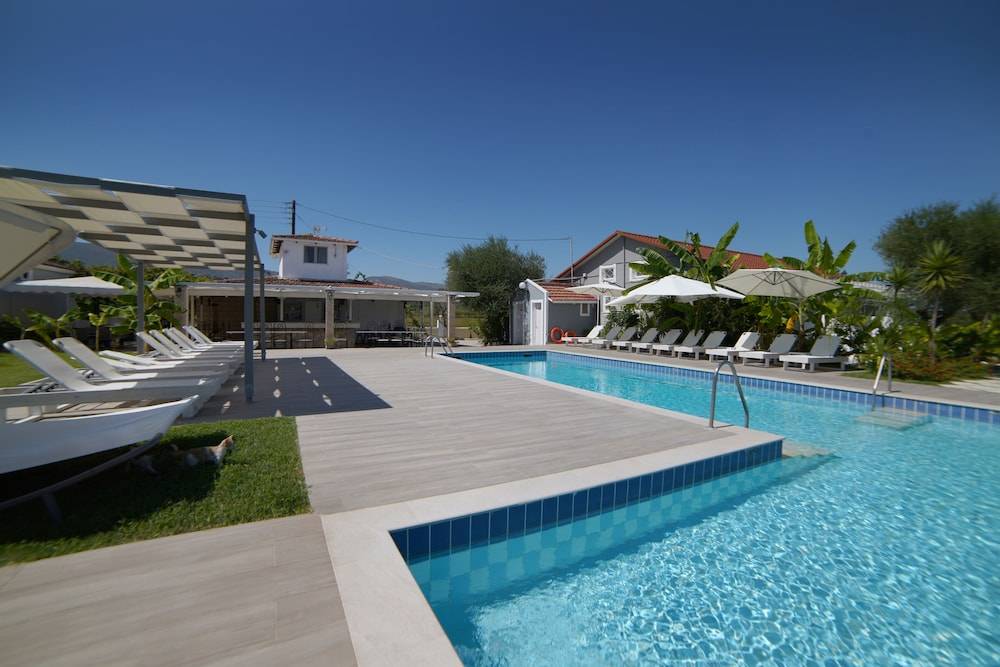 Mirsini Studios & Apartments 1