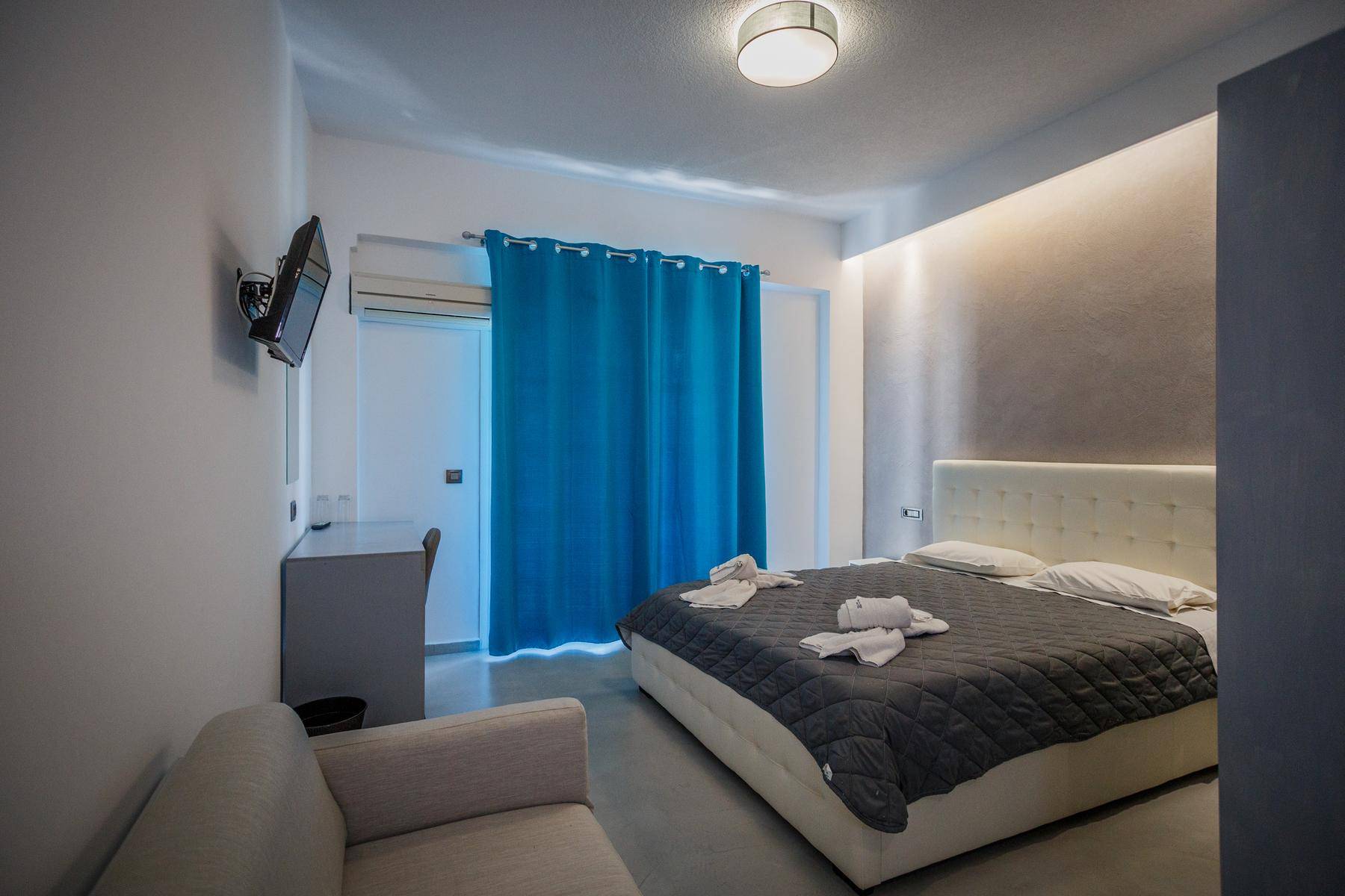 Paradise Hotel Zth 2