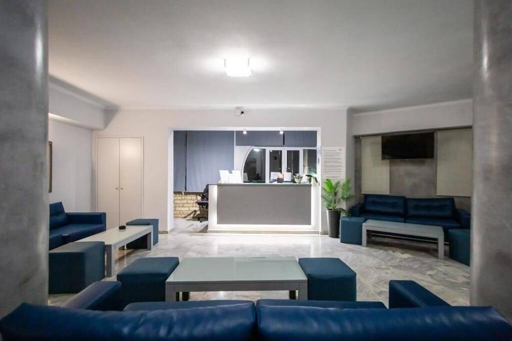 Vivian Hotel 1