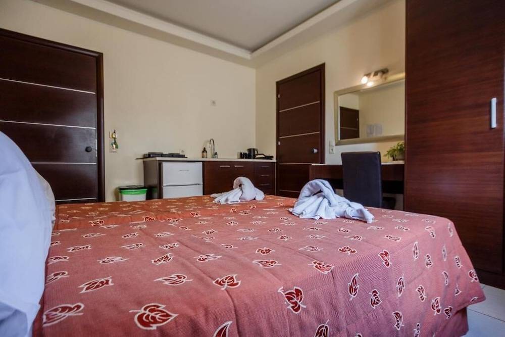 Vivian Hotel 2
