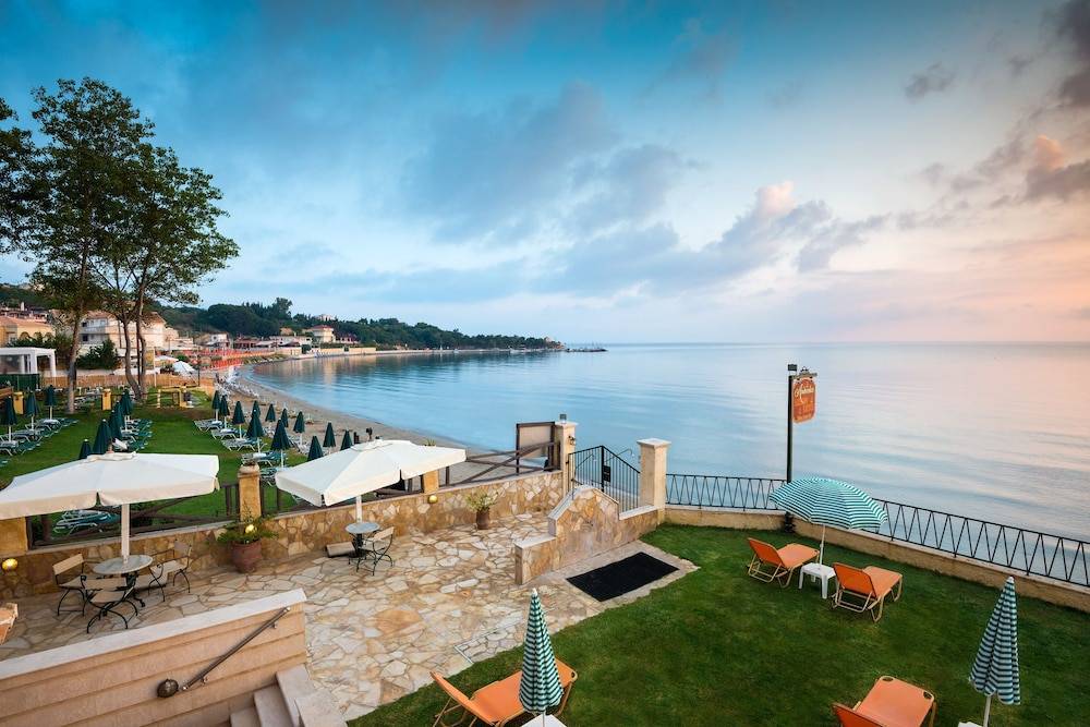 Andreolas Luxury Suites 1