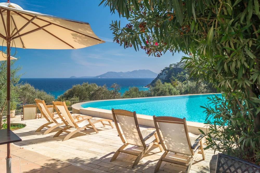 Armonia Bay Hotel 1