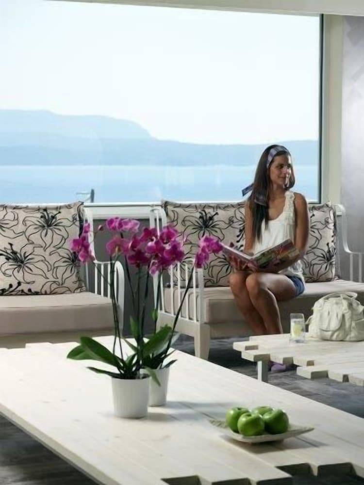 Proteas Blu Resort 2