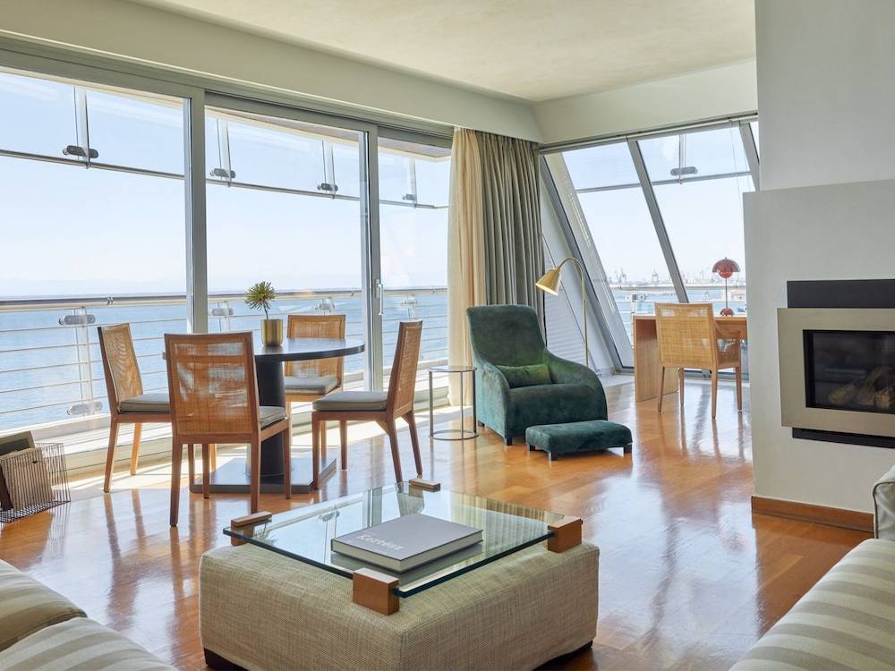 Daios Luxury Living 1