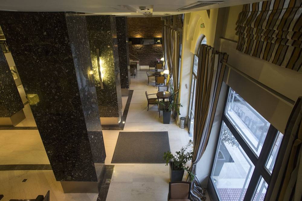 Davitel - Tobacco Hotel 2