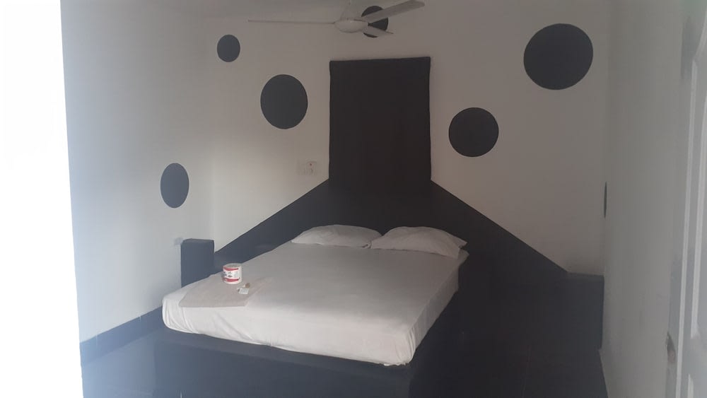 Hotel Punto 4 2