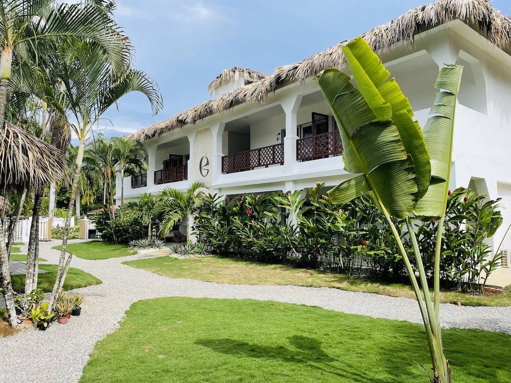Empyrean Tropical Wellness Portillo 1
