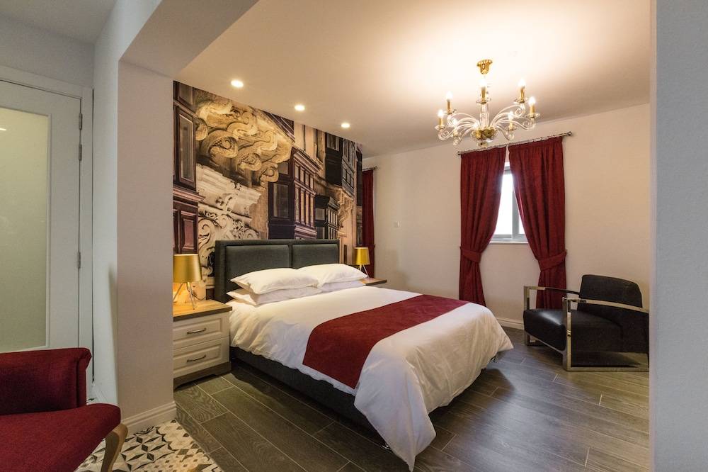 Jean de Valette Boutique Living 1