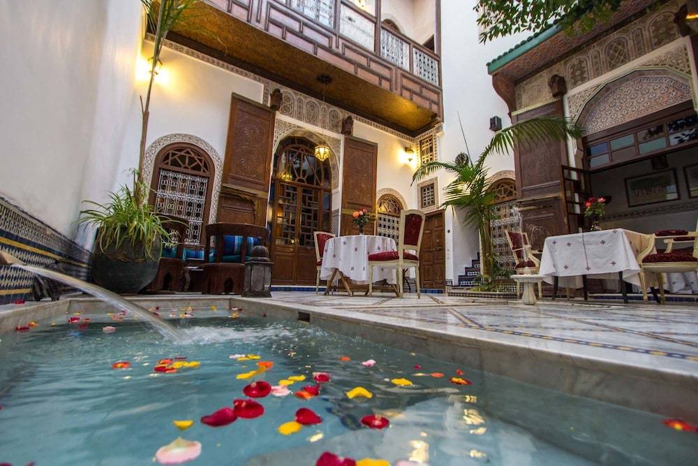 Riad Les Remparts De Fès 1