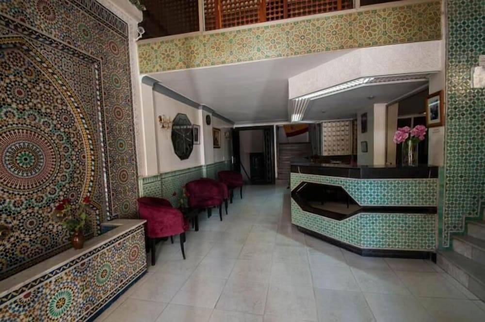 Hotel De La Paix 2