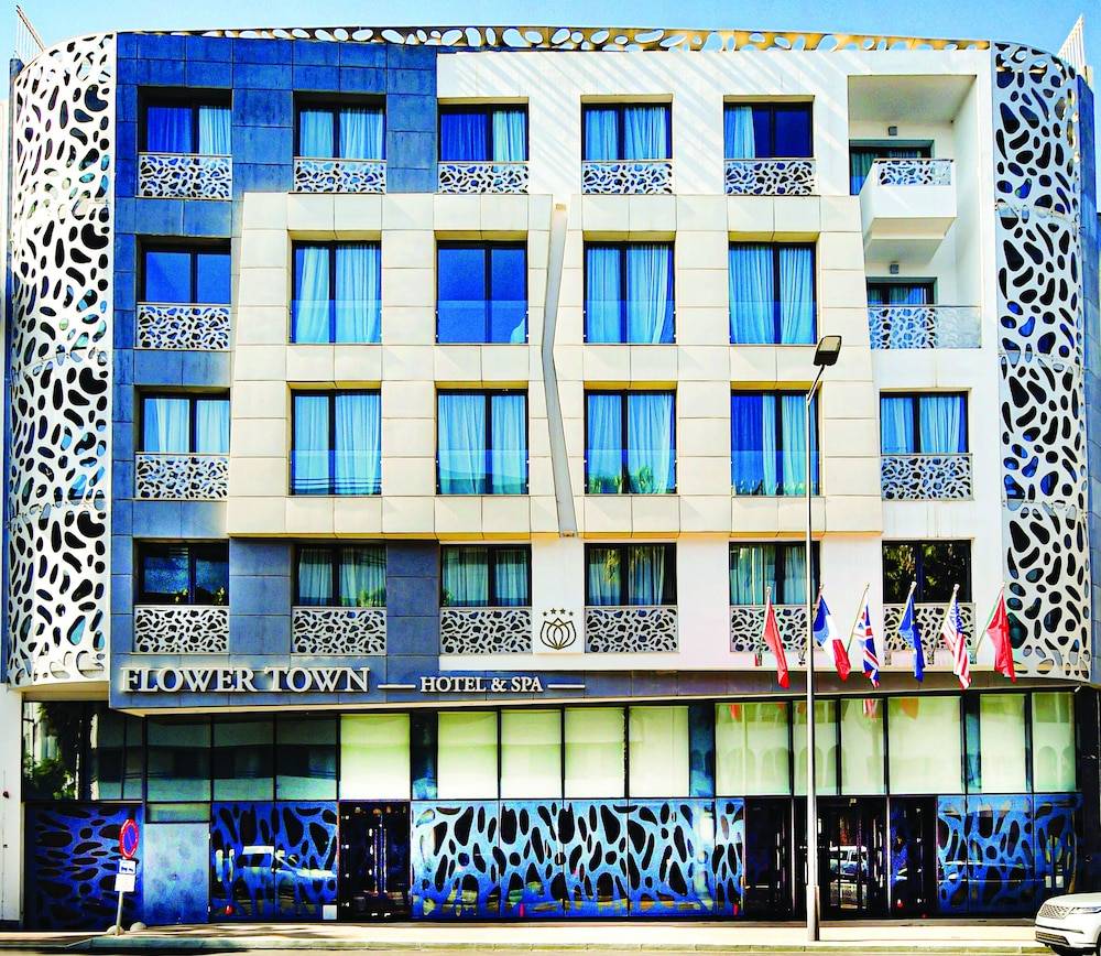 Flower Town Hotel & Spa 1
