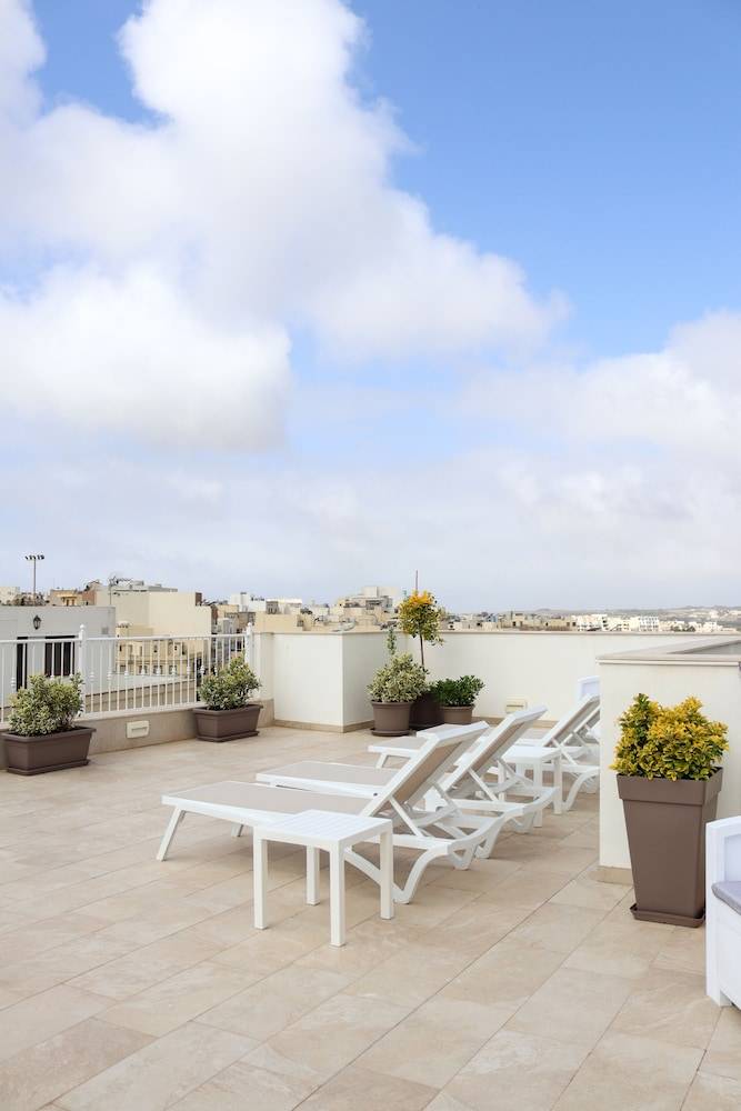 100 Boutique Living 1