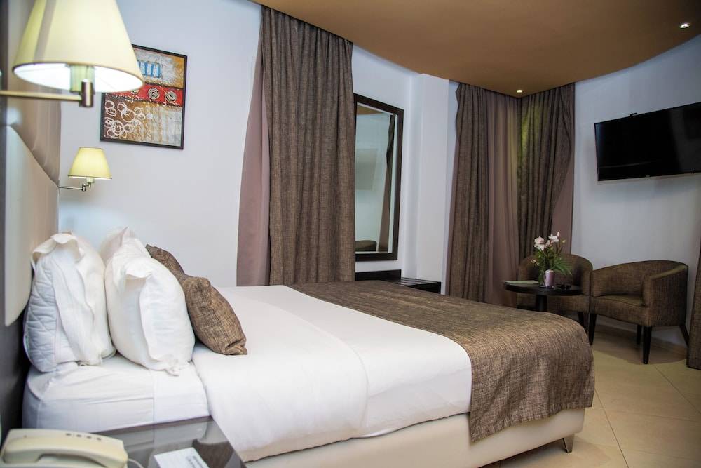 Malak Hotel 1