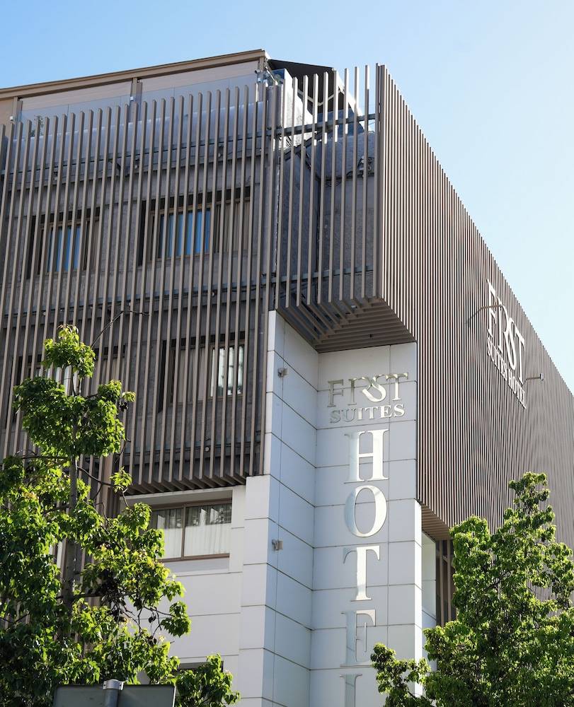 First Suites Hôtel 1