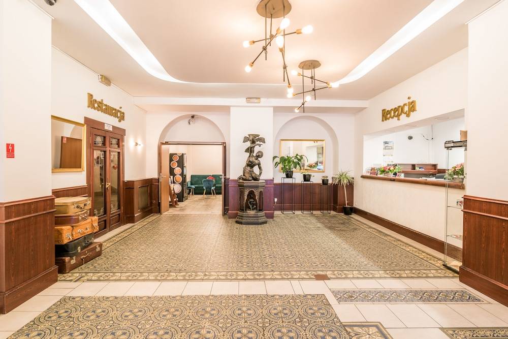 Hotel Lothus 2