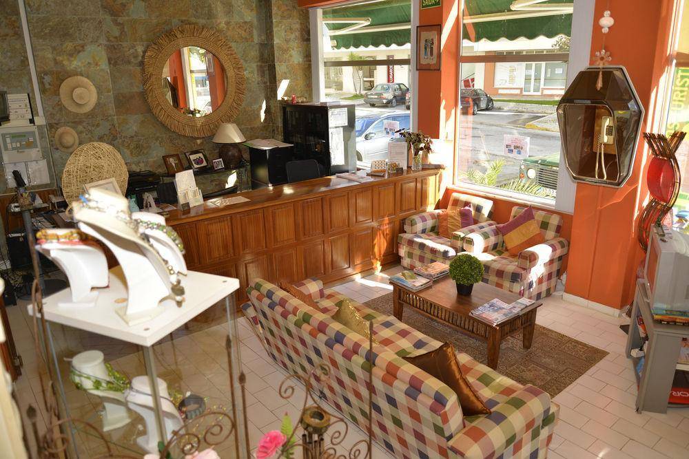 Apartamentos Turisticos Lindomar 1