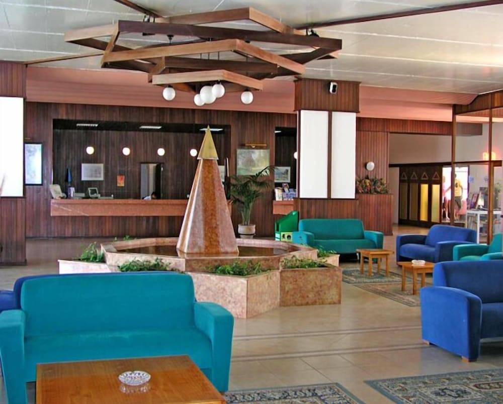 Hotel Luar 2