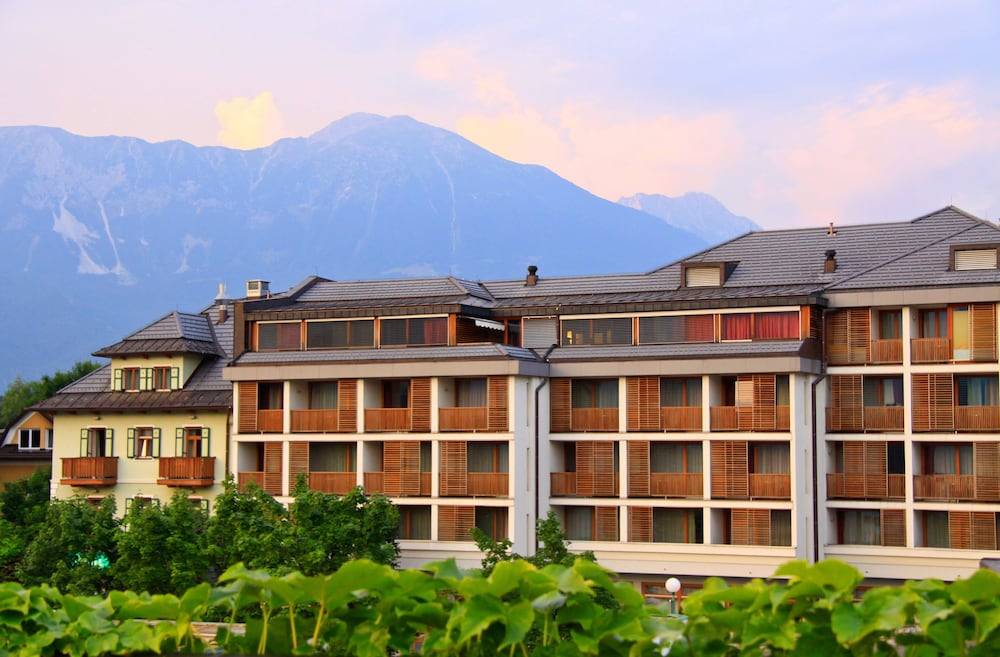 Hotel Lovec 1