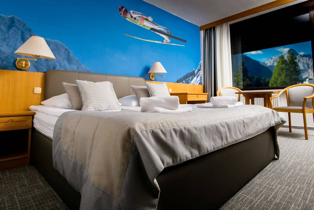 Hotel Kompas 2