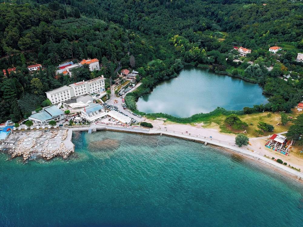 Barbara Piran Beach Hotel 1