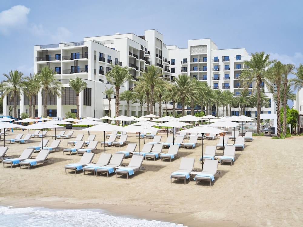Palace Beach Resort Fujairah 1