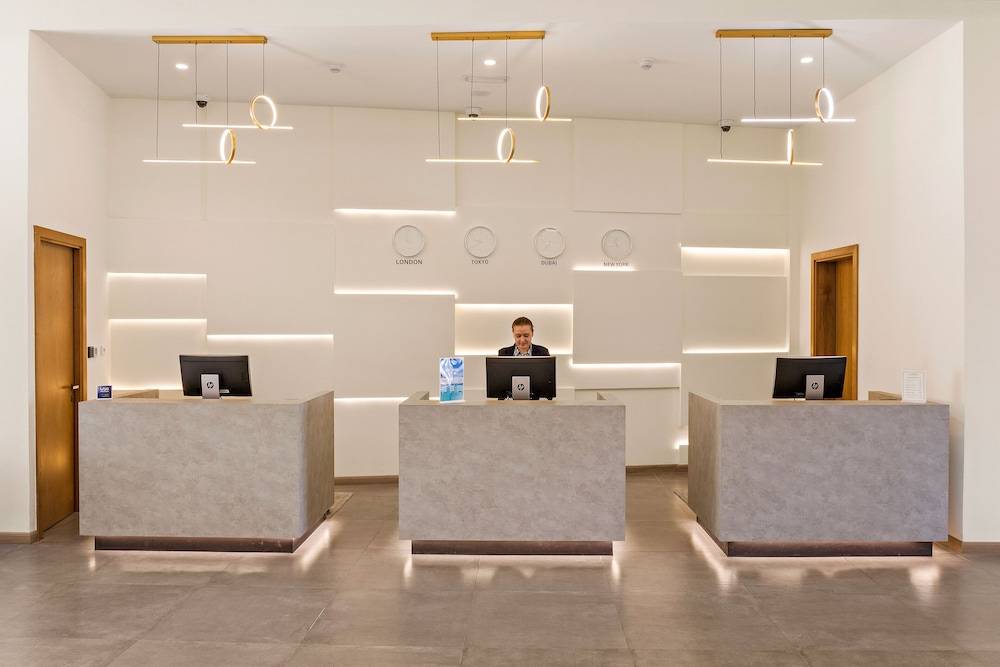 Al Hamra Village Hotel 2