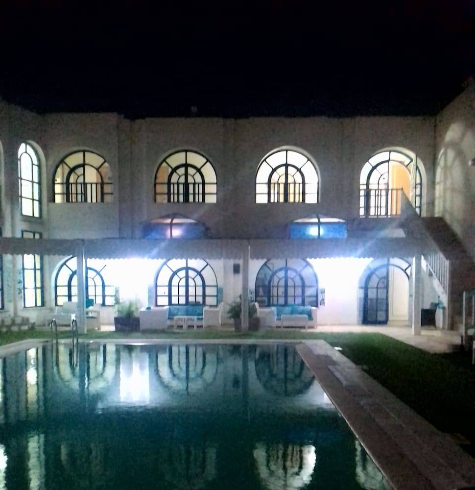 Dar Salem 1