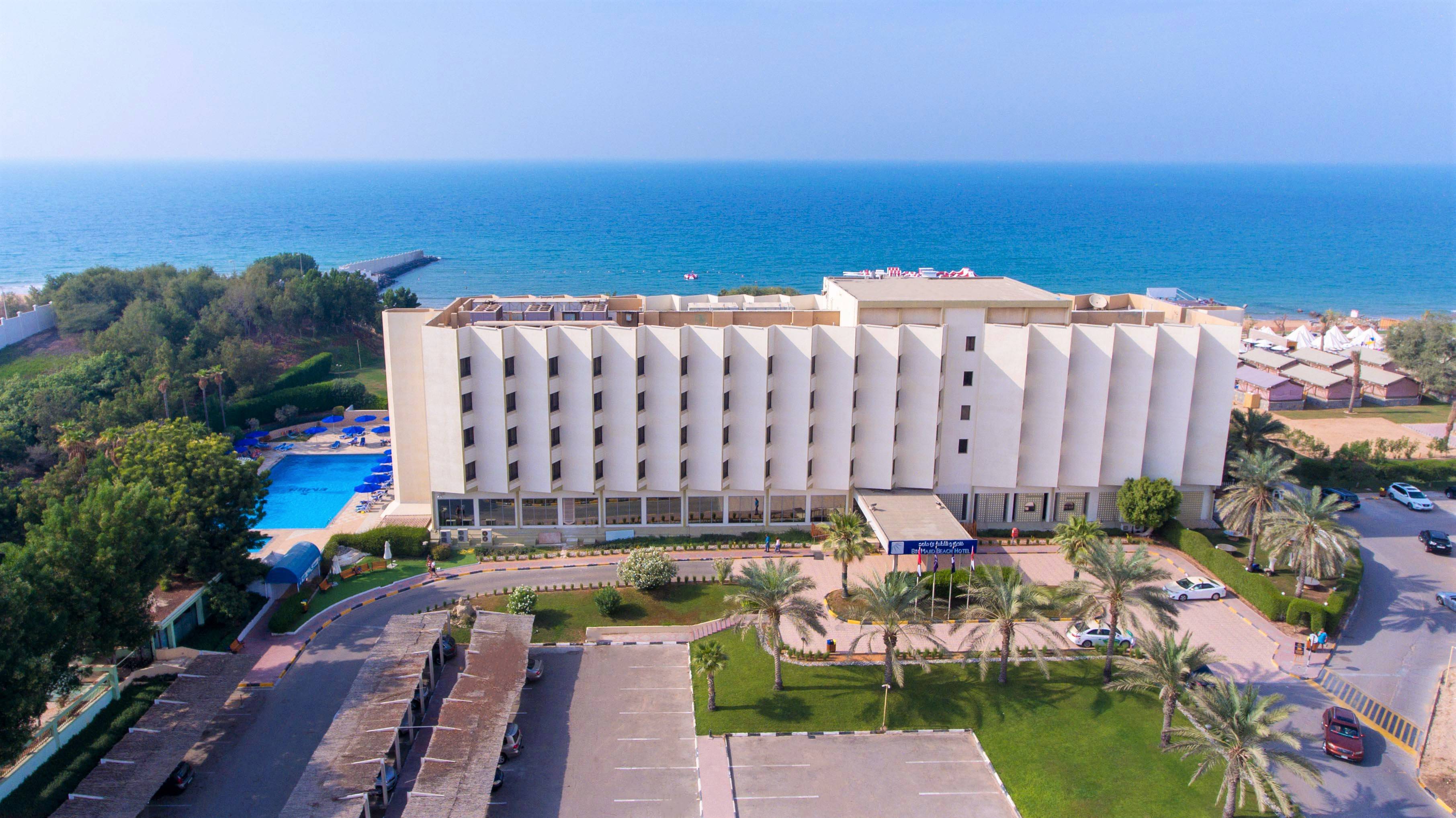 BM Beach Hotel 2