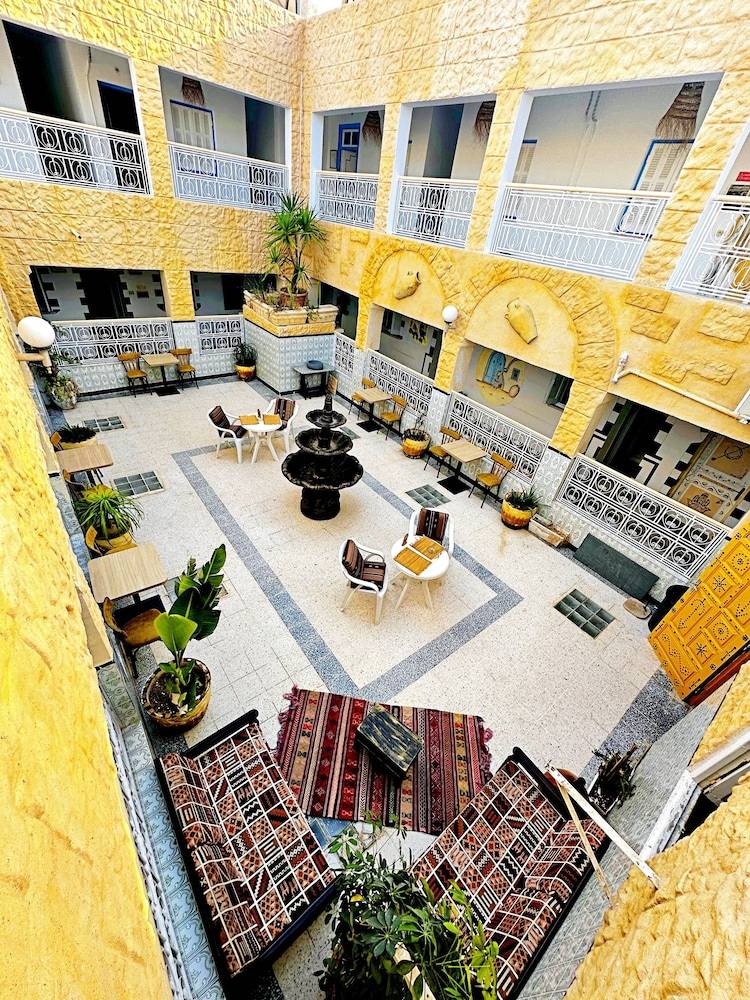 Hotel Paris 1