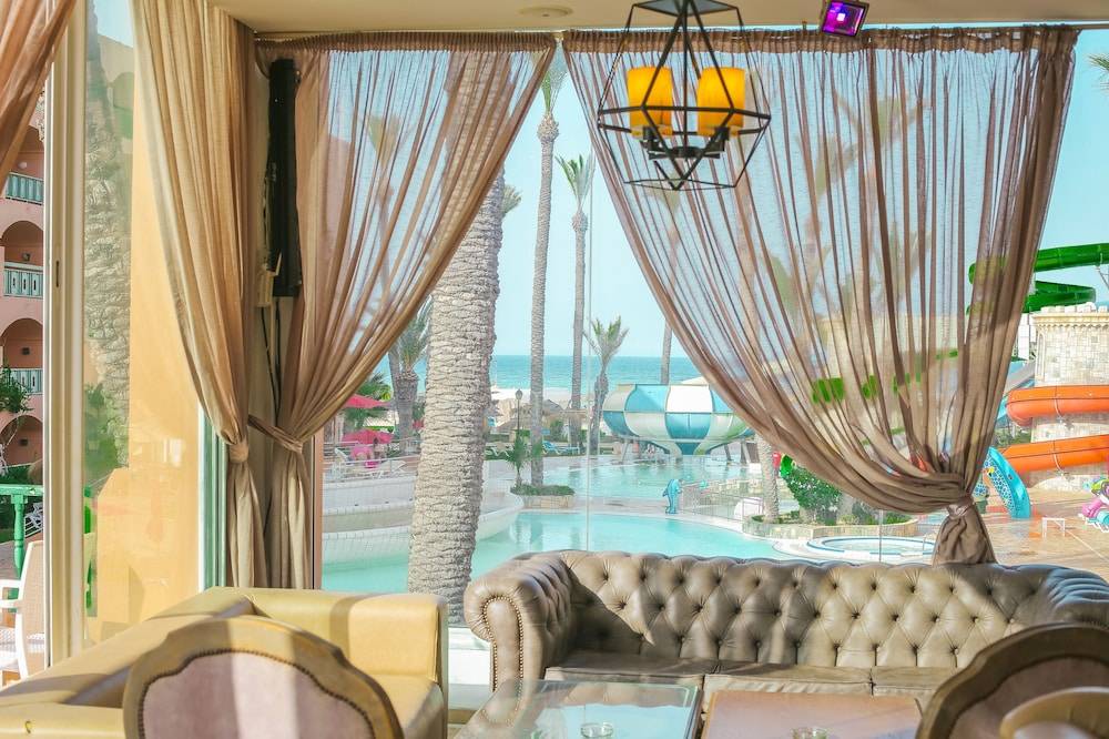 Hotel Marabout - Families and Couples Only 2