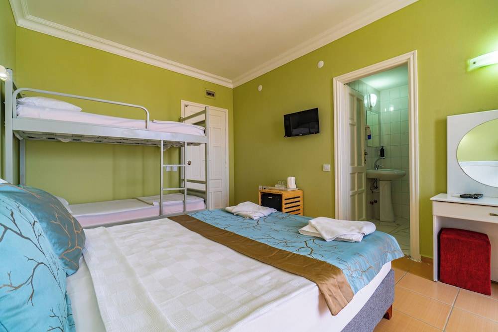 DE MARE FAMILY Hotel 2