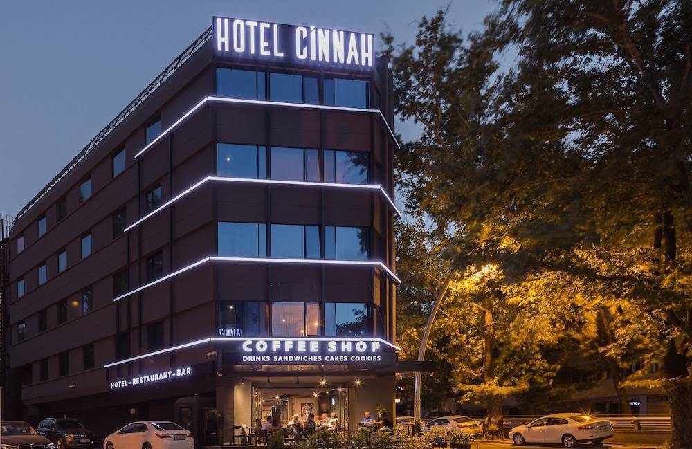 Hotel Cinnah 1