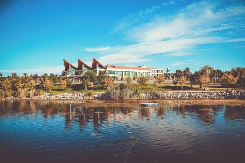 Kronos Hotel 1