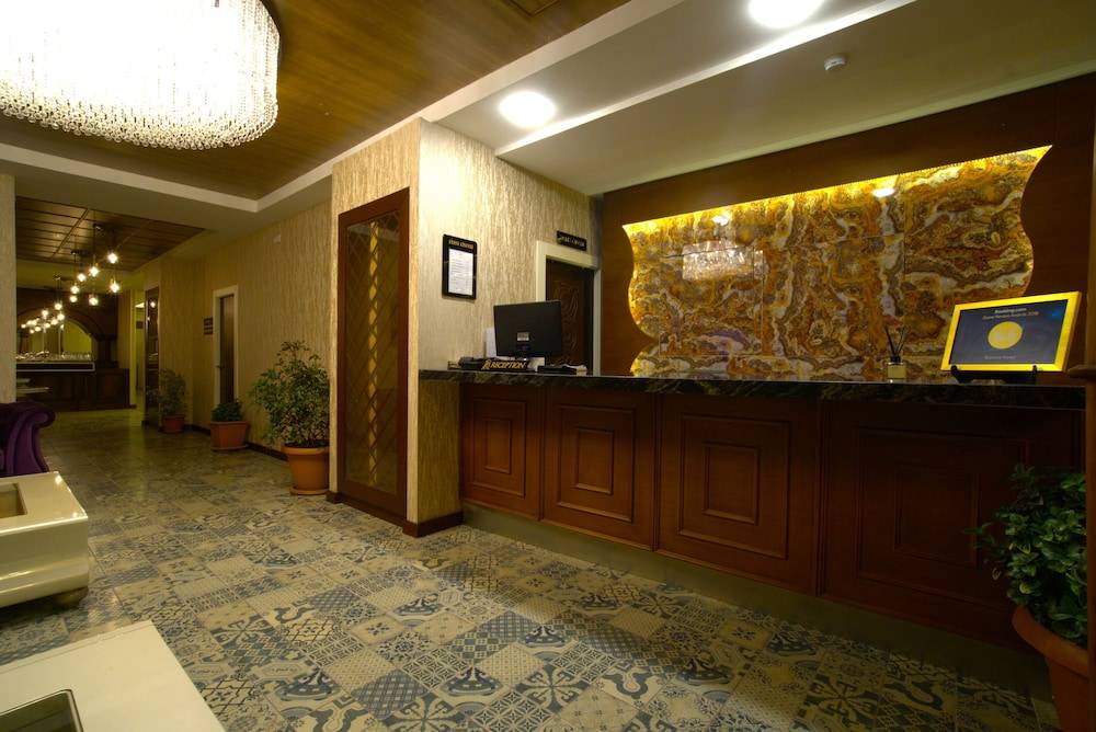 Kronos Hotel 2