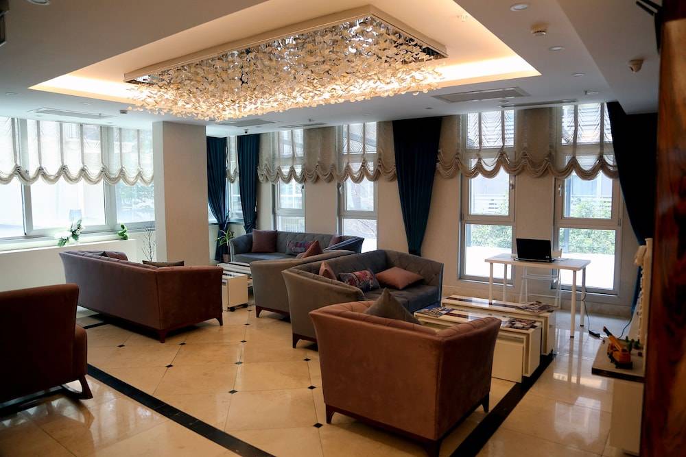 Seven Deep Hotel 2