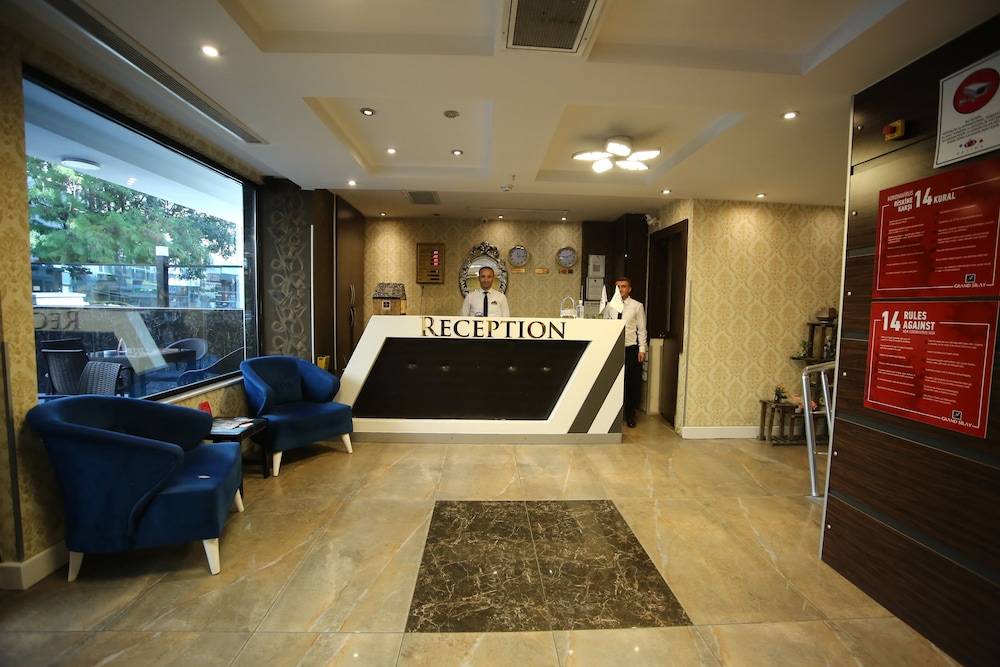 Grand Silay Hotel 2