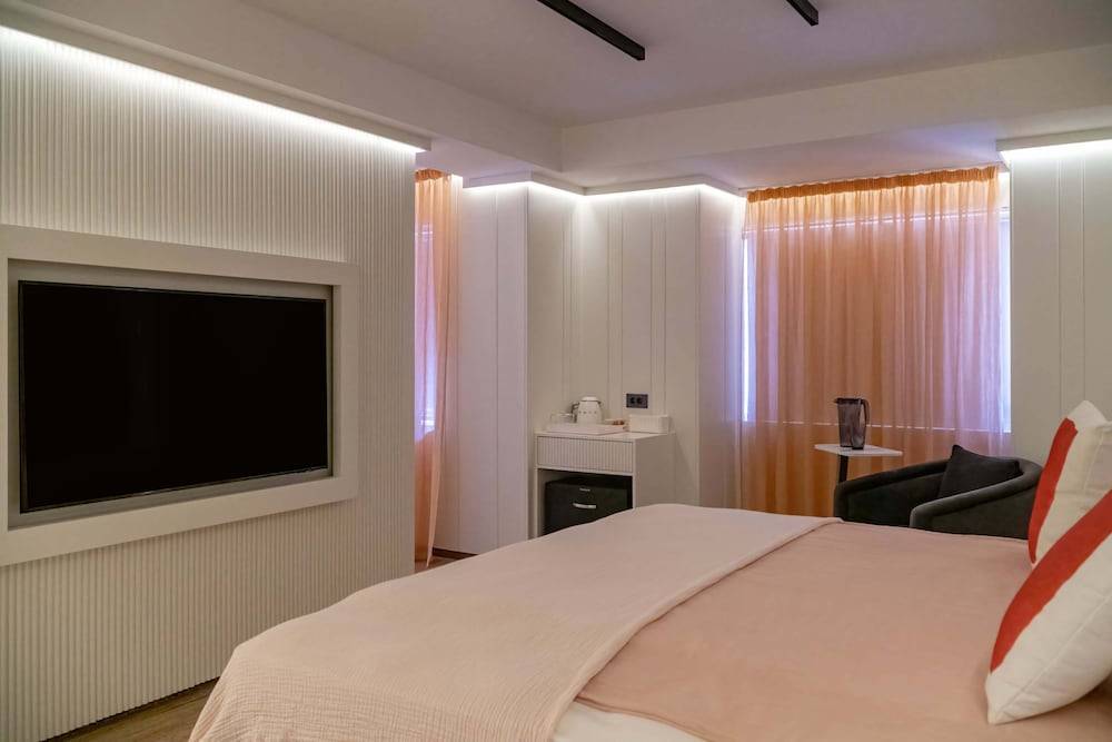 Royal Teos Thermal Resort Clinic & Spa - Halal Hotel 1
