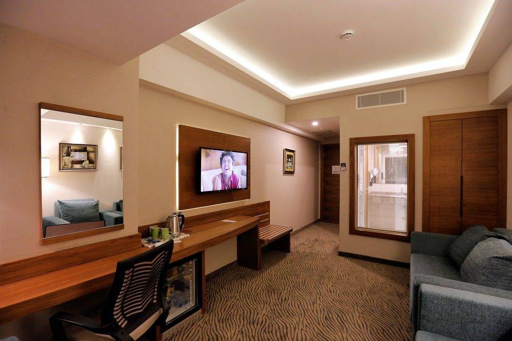 Best Western Premier Karsiyaka 2
