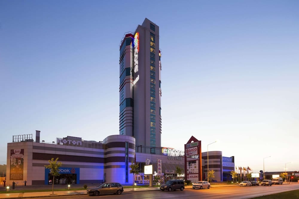 Ramada Encore by Wyndham Izmir 1
