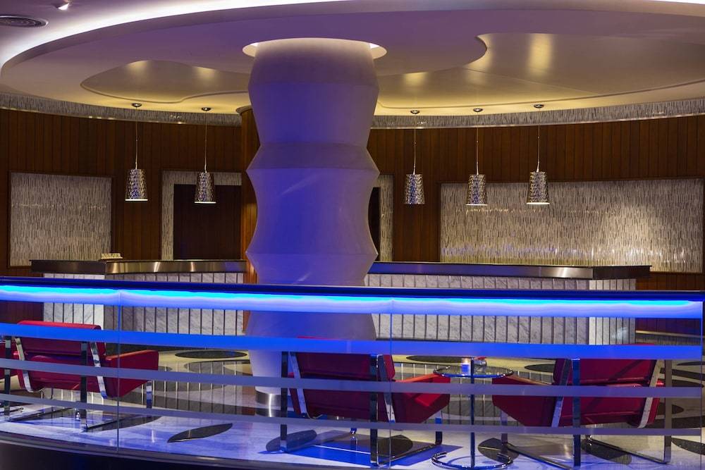 Renaissance Izmir Hotel 2