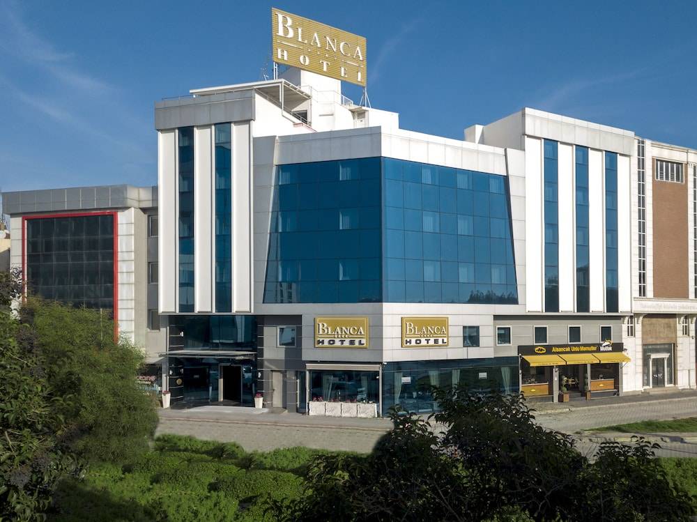 Blanca Hotel 1