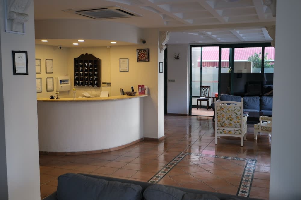 Üstün Hotel Alsancak 2