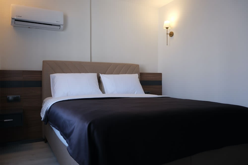 Üstün Hotel Alsancak 1