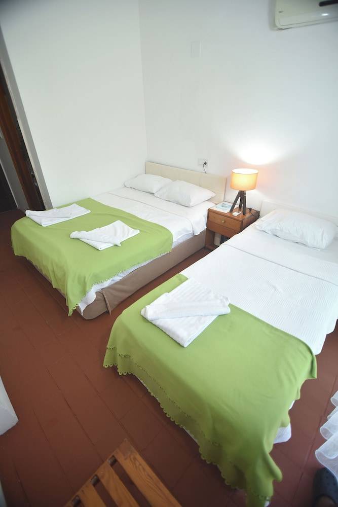 Caretta Caretta Hotel 1