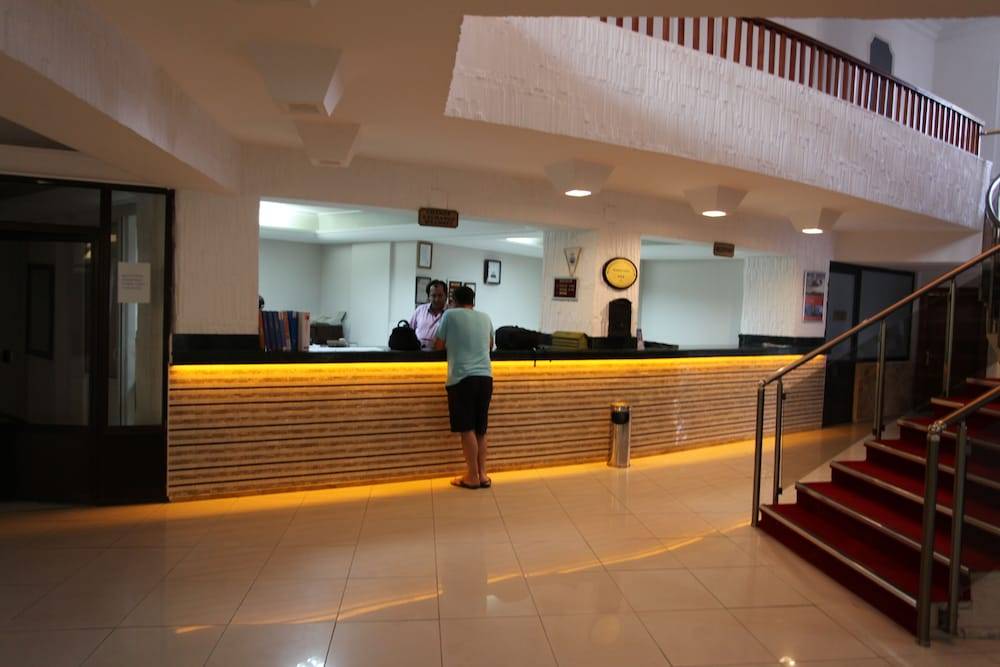 Malhun Hotel 2