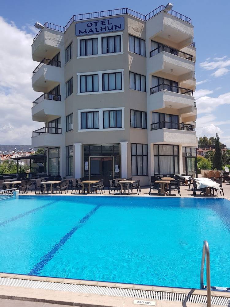 Malhun Hotel 1