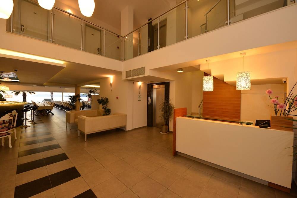 Hotel Delta 2